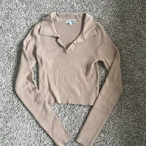 LAST CHANCE - Ribbed long sleeve crop top with collar